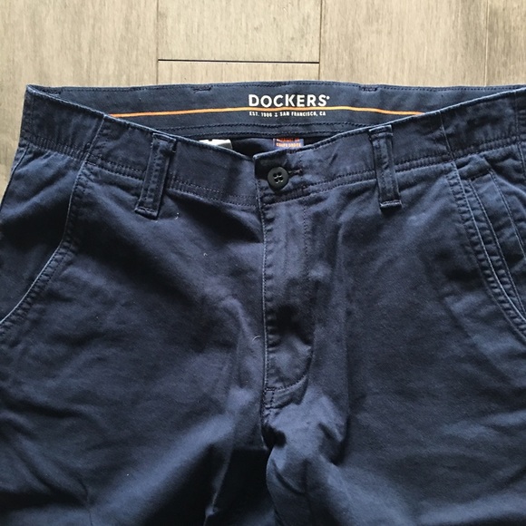DOCKERS NAVY CHINOS: SIZE 32W by 30”L (GREAT CONDITION) - Picture 3 of 5